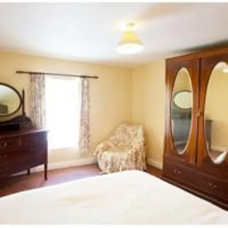 Jack O'rourke's Bar & Bed & Breakfast